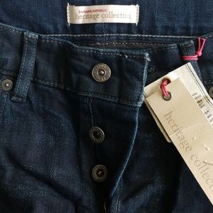 NEW WITH TAGS BANANA REPUBLIC Jeans 33x29